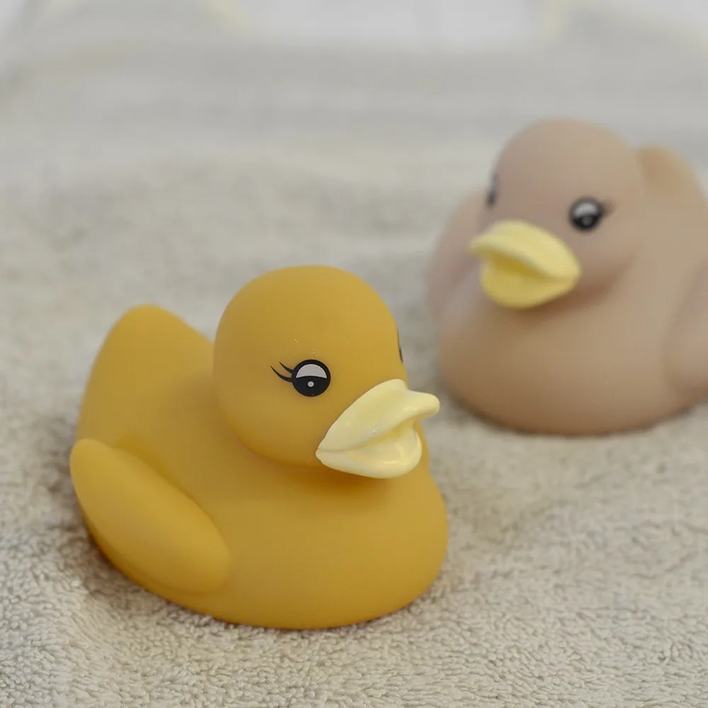 Boîte 4 canards de bain coloris scandi - Jouets par Magni