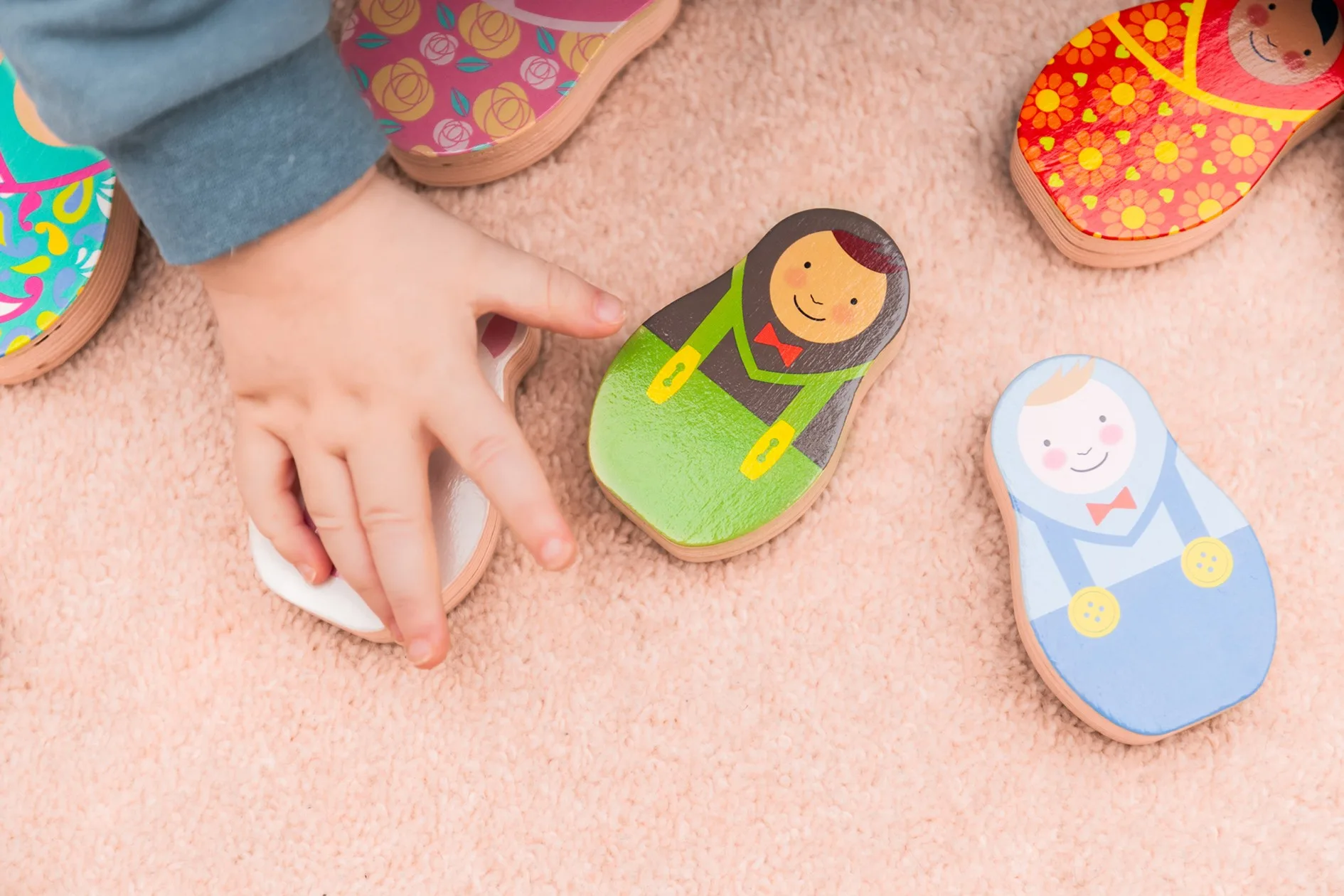 Bateau en bois Woodlies (+ 7 personnages) - Petits Amis - Jouets par Rosa & Bo