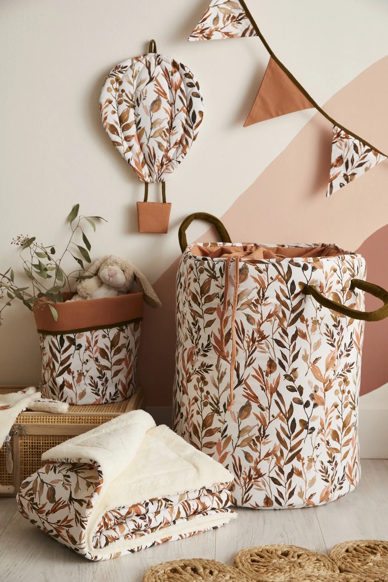Couverture Luxe microfibre - Caramel Forest - feuillages / ivoire - Couvertures & Plaids par BB&Co